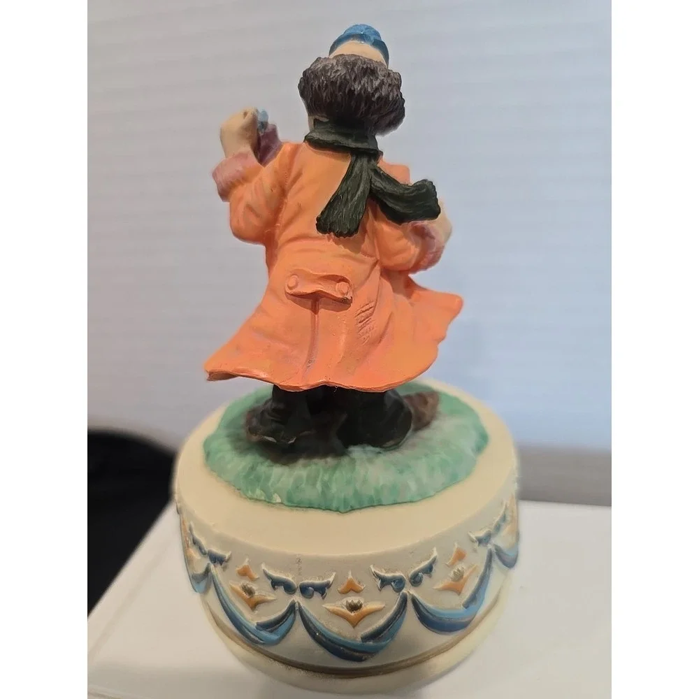 Vintage 1980's DAVAR Revolving Musical Clown w/ Accordion &‎ Cat – Taiwan